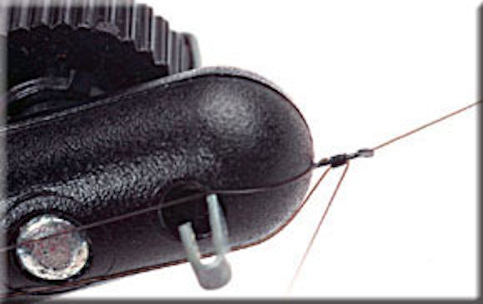 HOW TO TIE A SPADE END HOOK Angling Times